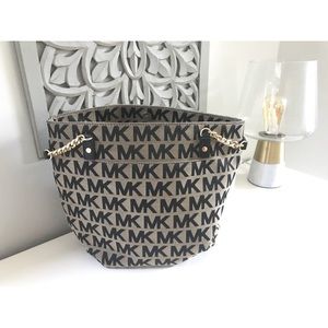 MICHAEL KORS - JET SET CHAIN TOTE